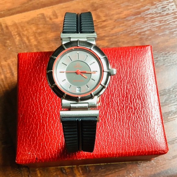 Ladies OMEGA DYNAMIC wristwatch w/box ❤️ - Picture 5 of 13